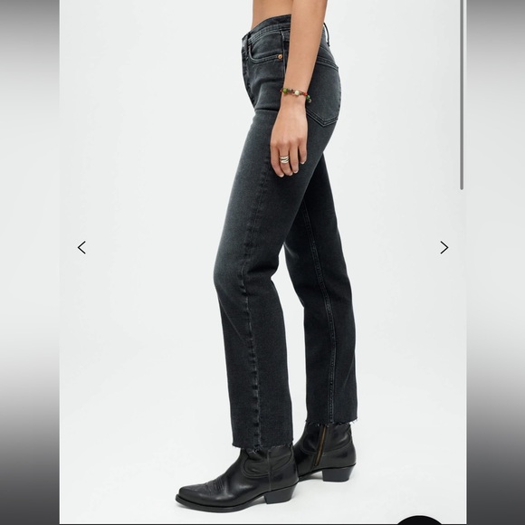 Re/Done High Rise Stove Pipe Ankle Crop Jeans In Black - Size 27 - Picture 4 of 9